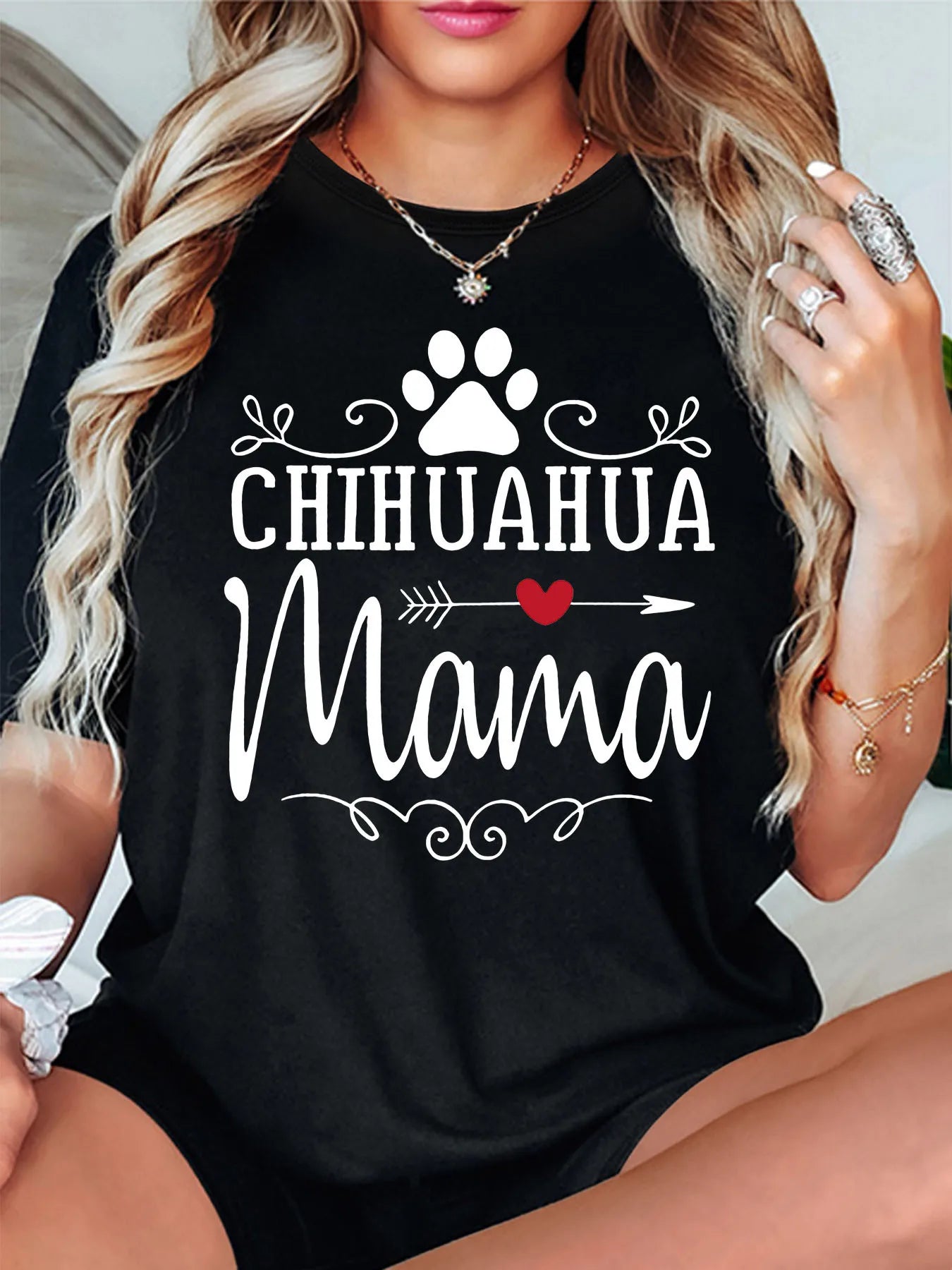 Chihuahua Mama  T-Shirt